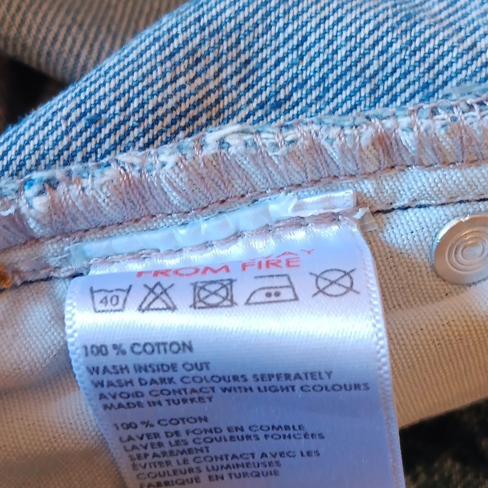 BDG Urban Outfitters Mom Jeans - Picture 10 of 12